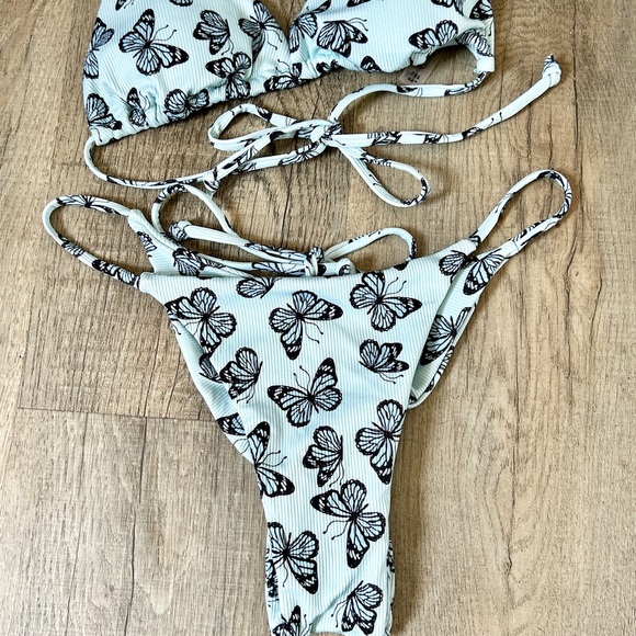 ZAFUL turquoise butterfly bikini set size 6. - Picture 9 of 11